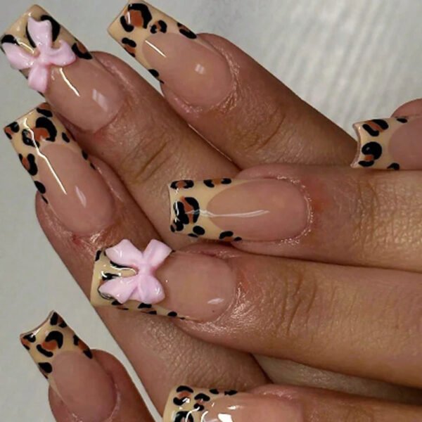 24Pcs Pink French Style Fake Press on Nails 3D Bowknot Designs Short Square