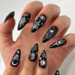24pcs Full Cover Long False Press On Nails With Designs Light Green Stripe Gradient