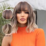 Women Grey Wavy Bob Wigs with Bangs Short Blonde Ombre Synthetic Wig with Dark Roots Natural Hair for Daily Use