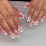 24Pcs Pink French Style Fake Press on Nails 3D Bowknot Designs Short Square