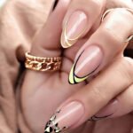 24pcs Full Cover Long False Press On Nails With Designs Light Green Stripe Gradient