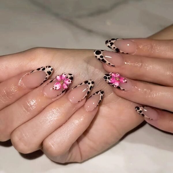 24Pcs Pink French Style Fake Press on Nails 3D Bowknot Designs Short Square