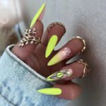 24pcs Full Cover Long False Press On Nails With Designs Light Green Stripe Gradient