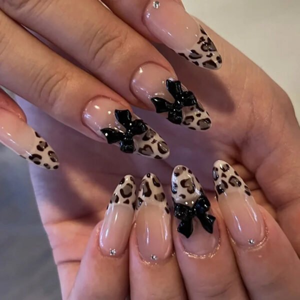 24Pcs Pink French Style Fake Press on Nails 3D Bowknot Designs Short Square