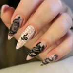 24pcs Full Cover Long False Press On Nails With Designs Light Green Stripe Gradient