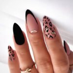 24pcs Full Cover Long False Press On Nails With Designs Light Green Stripe Gradient