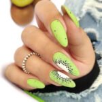 24pcs Full Cover Long False Press On Nails With Designs Light Green Stripe Gradient