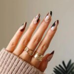 24pcs Full Cover Long False Press On Nails With Designs Light Green Stripe Gradient